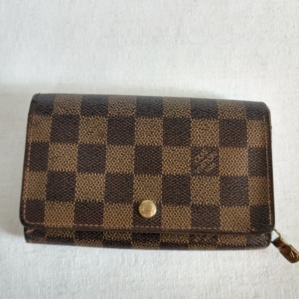 Authentic Louis Vuitton Tresor Porte Monnaie
